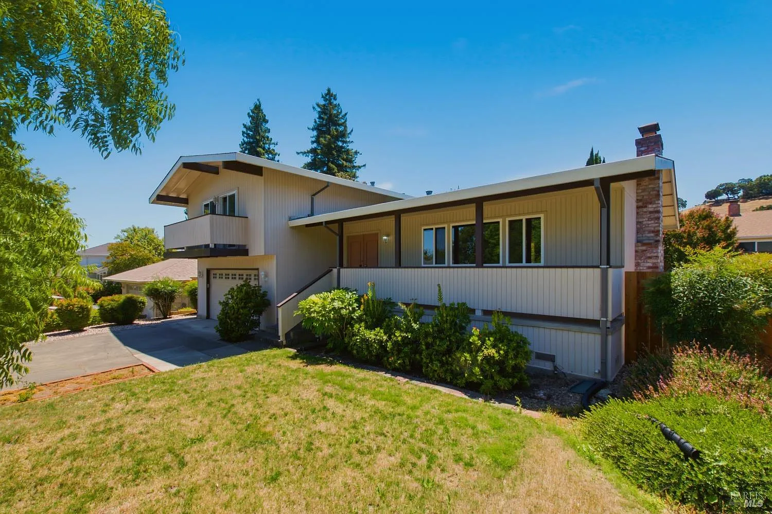 3565 Meadowbrook Drive - Photo 2