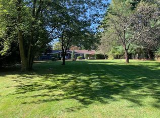 19 Masonicus Rd, Mahwah, NJ 07430