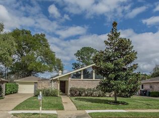 1530 Hitherfield Dr, Sugar Land, TX 77498