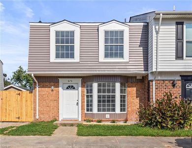 676 Governors Way, Virginia Beach, VA, 23452