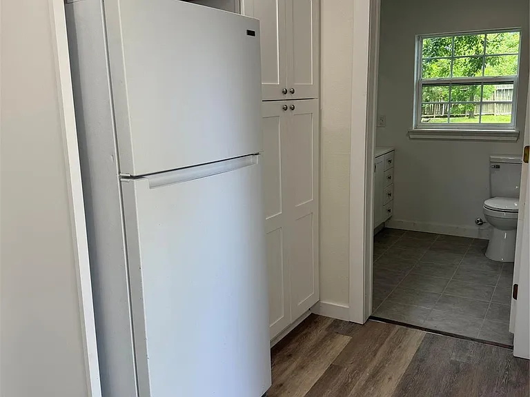 324 E Wilkins St — Photo 6