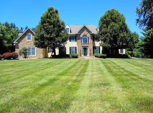 1 Bowmans Dr, New Hope, PA 18938