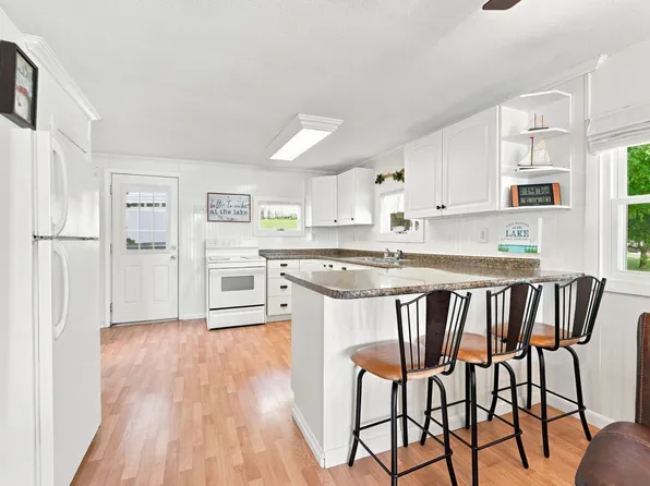 6145 S 970 E, Wolcottville, IN 46795