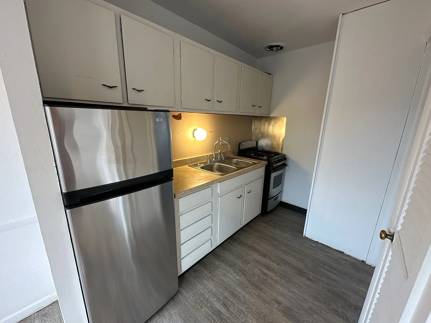 N High St 2232 SSR — Photo 3