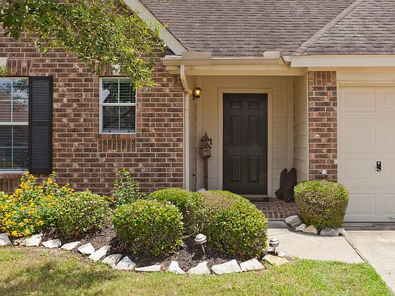 3rd image of 3409 Cypress Village Dr