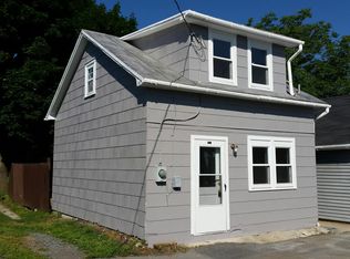 113 S Richmond St, Fleetwood, PA 19522