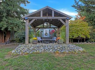 624 Willis Creek Rd, Winston, OR 97496