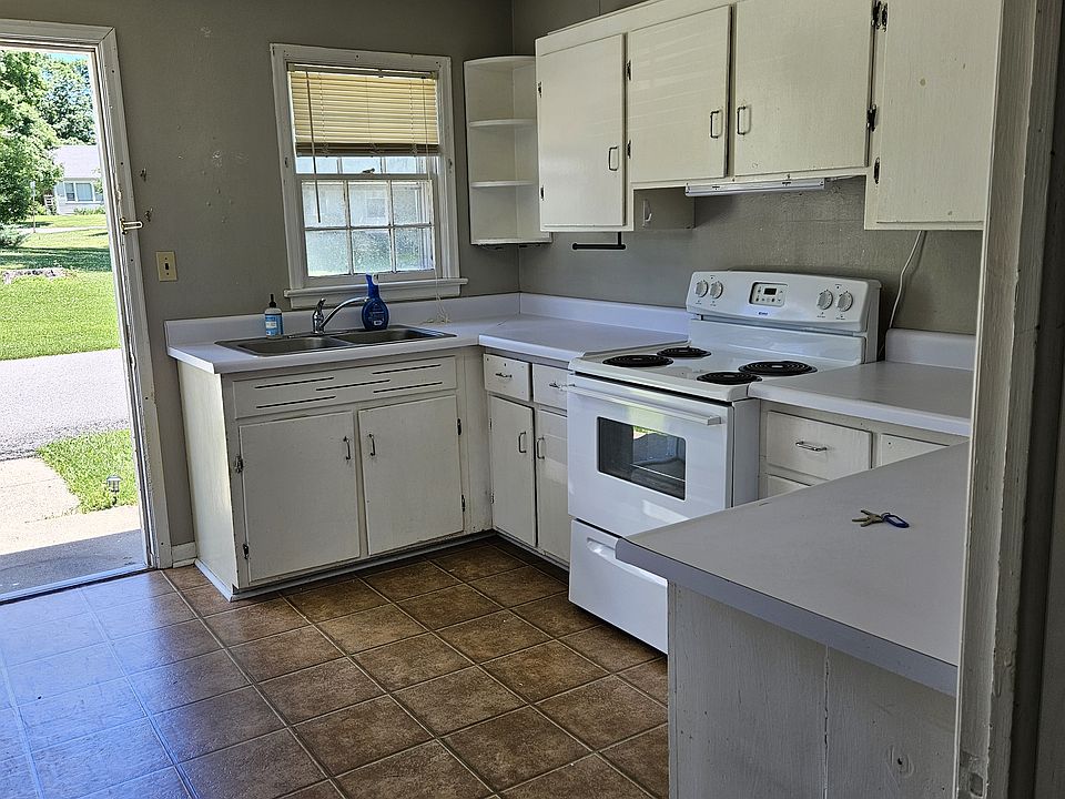 1st image of 5050 Pulliam St #5050