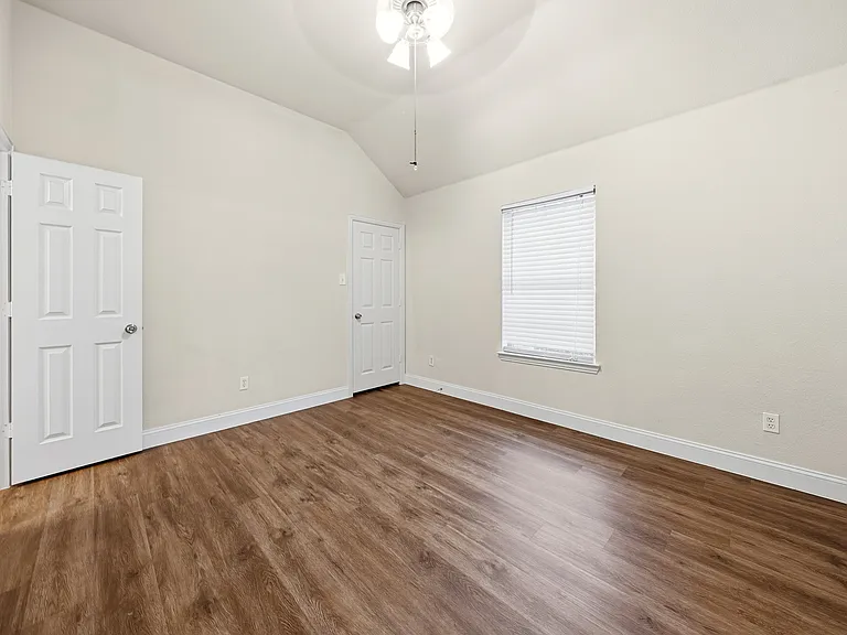 6305 Hilltop Dr — Photo 16