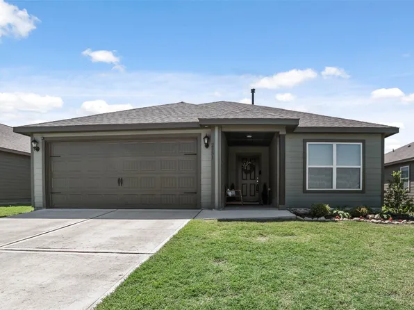 2331 Pondera St, Ponder, TX 76259