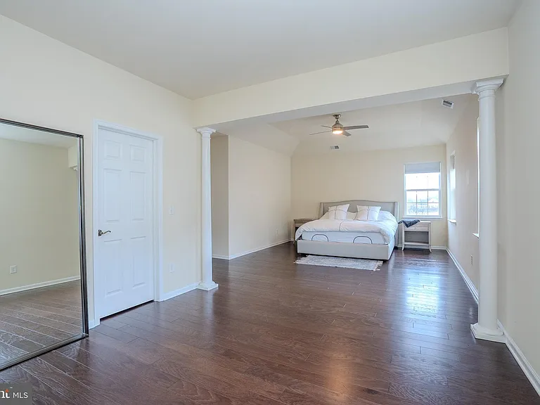 1802 Yearling Ct — Photo 40
