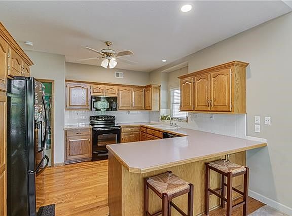 3rd image of 2613 SE Nottingham Dr