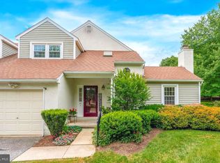 27 Hunters Run, Newtown Square, PA 19073