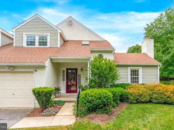 27 Hunters Run, Newtown Square, PA 19073