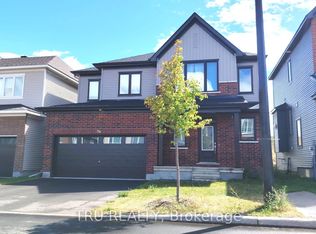 736 Eminence St, Ottawa, ON K2J 6X6