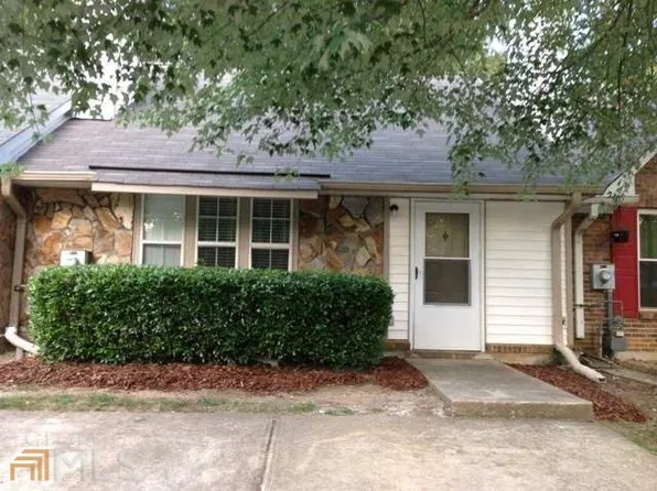 1973 Cheatham Woods Dr, Kennesaw, GA 30152