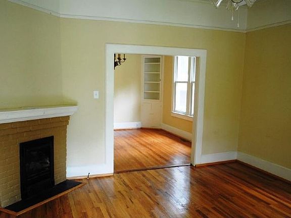 2nd image of 824 Wildwood Ave