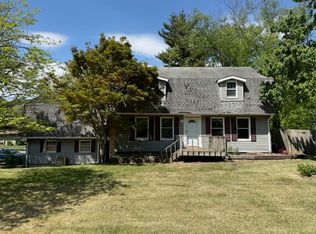 2900 W Kent Dr, Carbondale, IL 62901