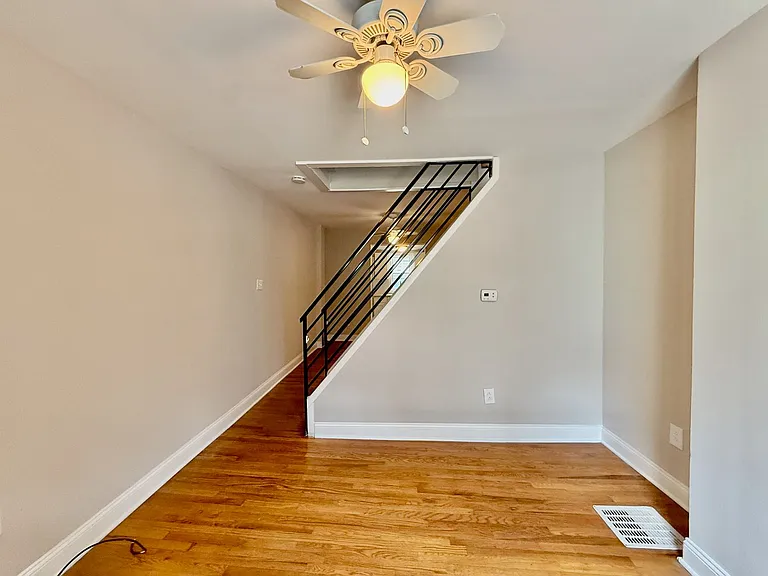 1228 Peters St — Photo 8