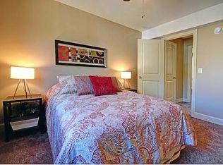 417 N 40th St APT 4, Omaha, NE 68131