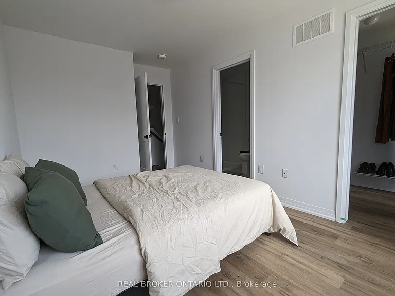461 Blackburn Dr #70 — Photo 8