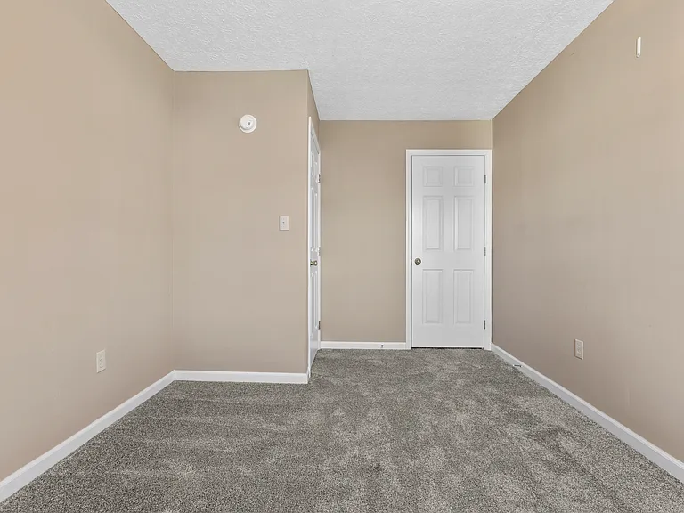 Briarwood Apartments — Photo 12