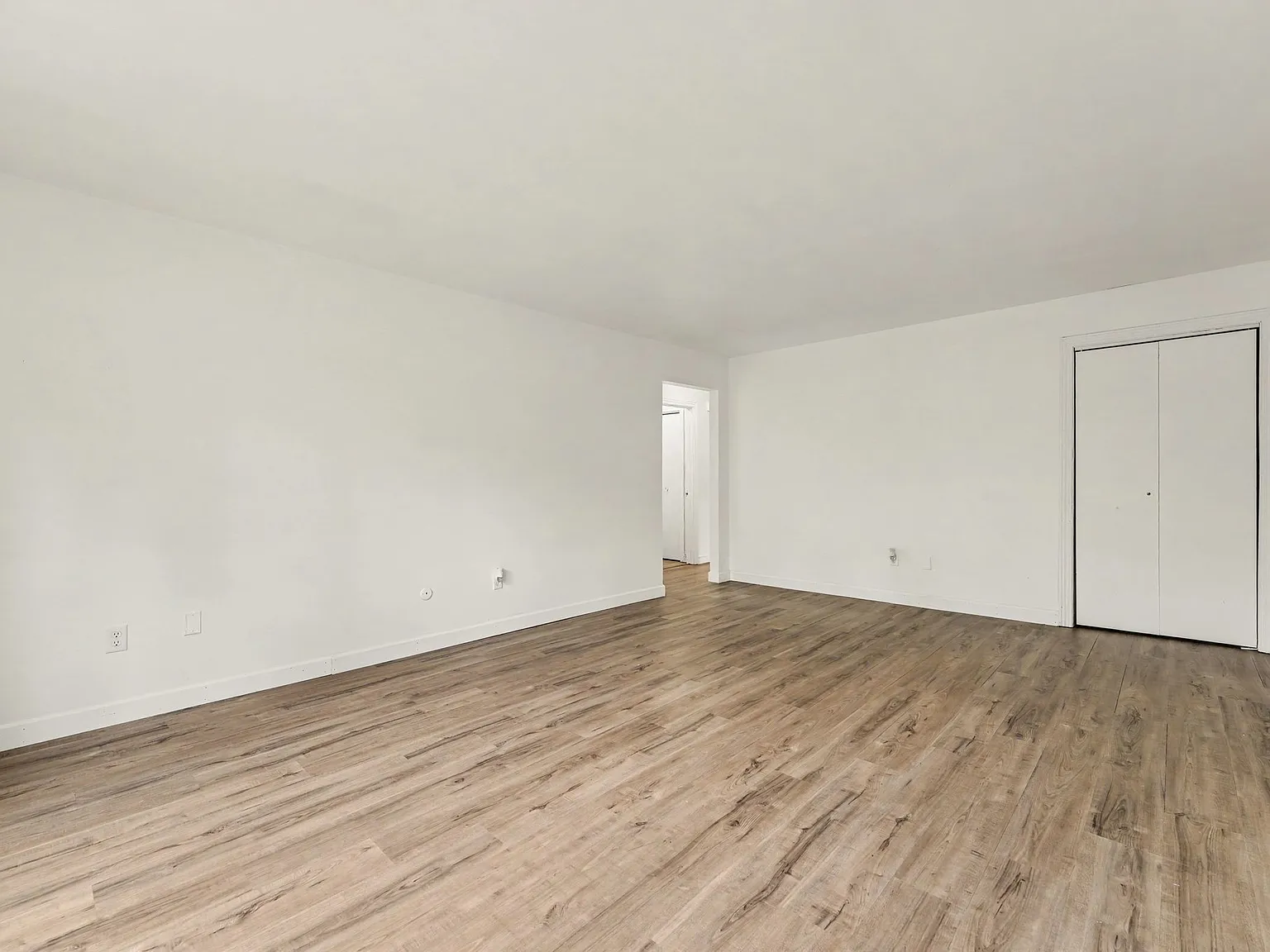 2 bed, $1,700 — Photo 3