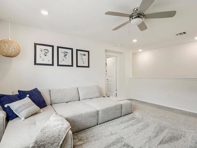 6504 Albany Sleigh Dr — Photo 13