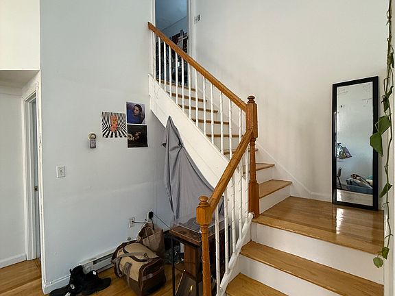 4th image of 168 Northampton St #A