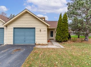 1874 Springvale Dr, Crown Point, IN 46307