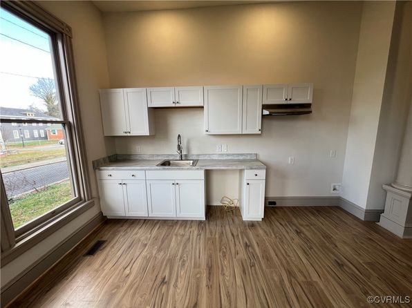 richmond-virginia-444901614 picture