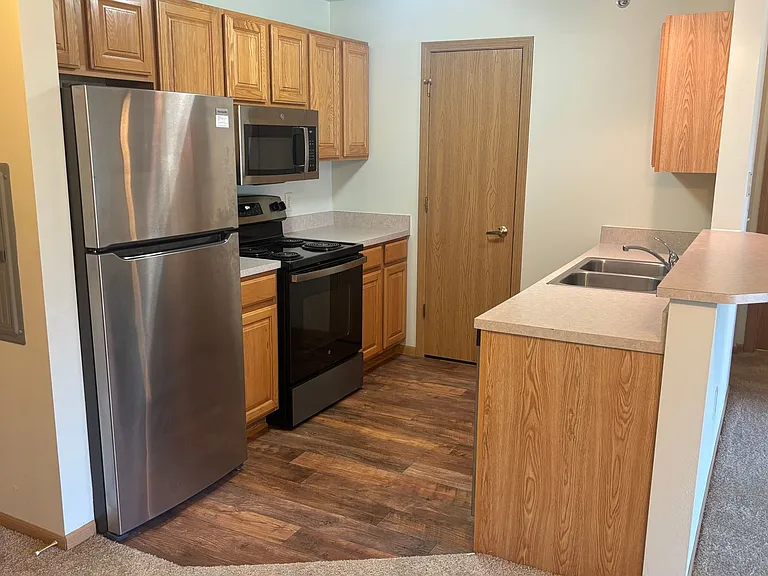 Prairie Crest Apartments — Photo 80