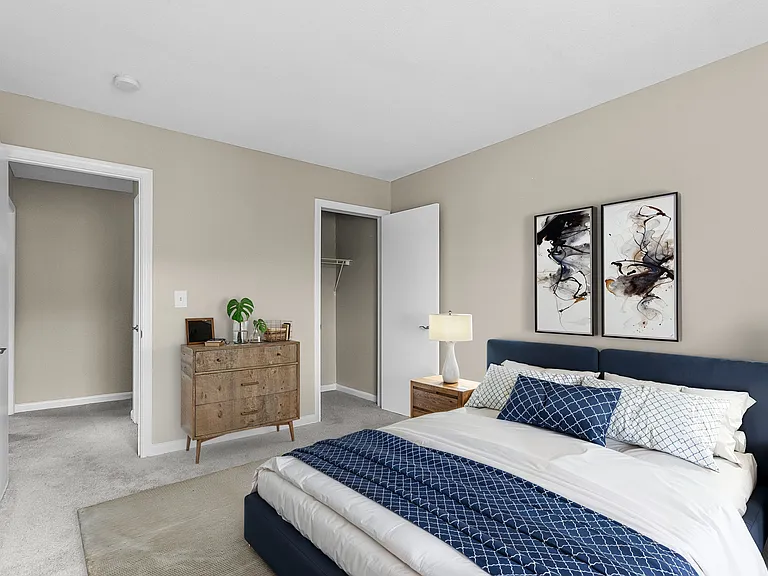 Rose Hill Apartments — Photo 6