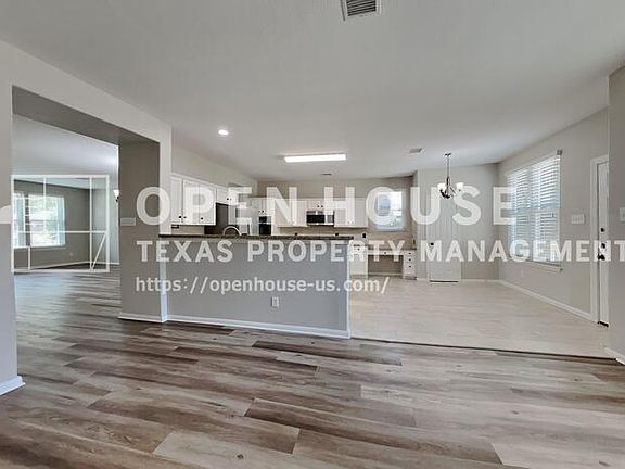 4th image of 4031 Echo Mountain Dr