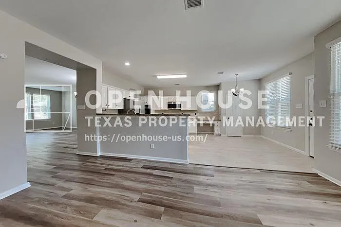 4031 Echo Mountain Dr — Photo 4