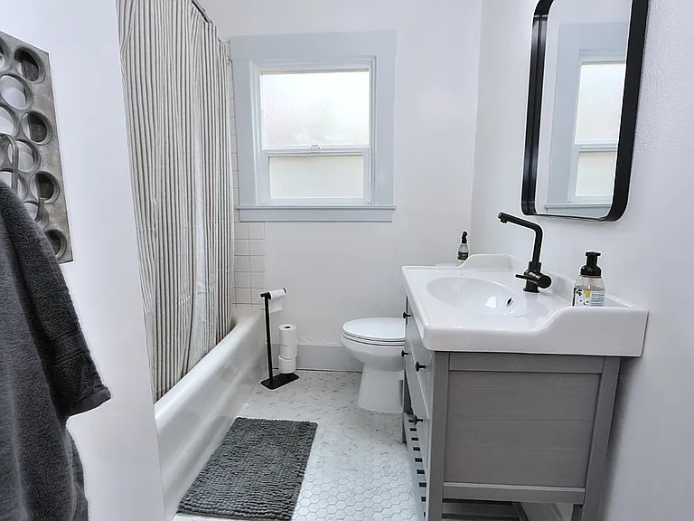 4232 Y St — Photo 27