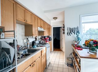 12 Avon St #2, Wakefield, MA 01880