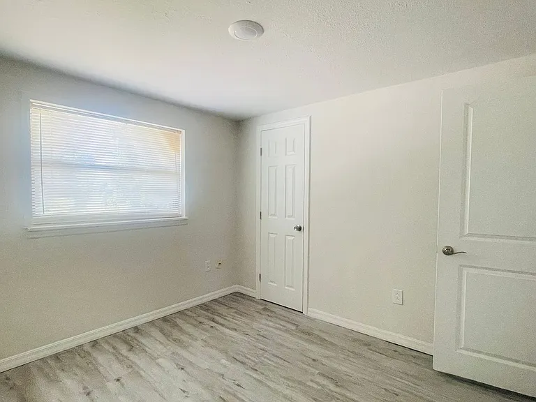 703 Gotts Rd — Photo 13
