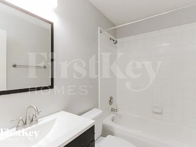 1027 Sea Shell Dr — Photo 14