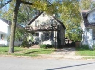 537 N Division St, Appleton, WI 54911