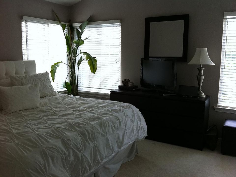 2nd image of 38 Stevens Ct