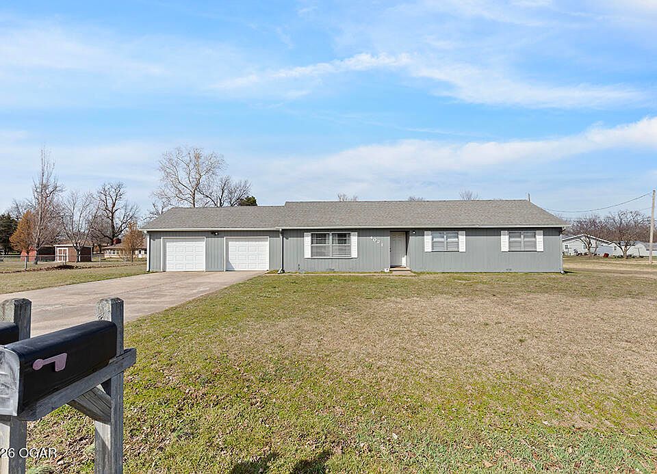 1st image of 4021 E 15th Pl