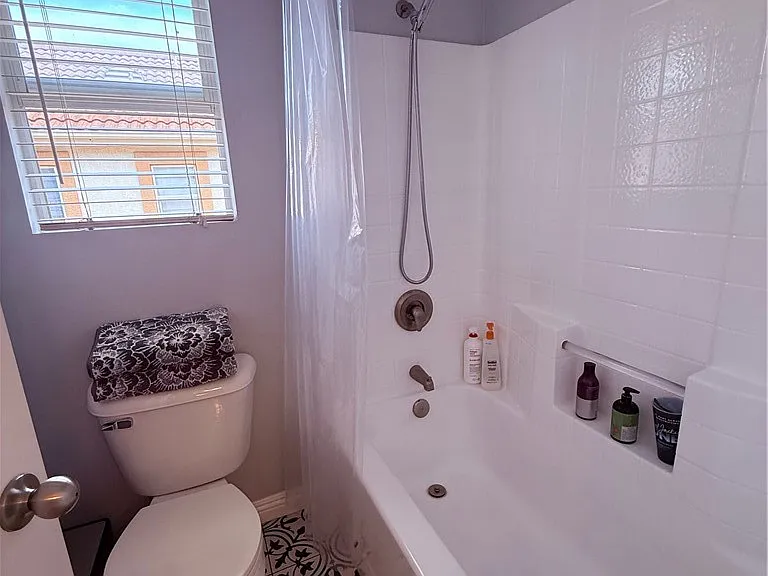 8184 Constantine Dr — Photo 14
