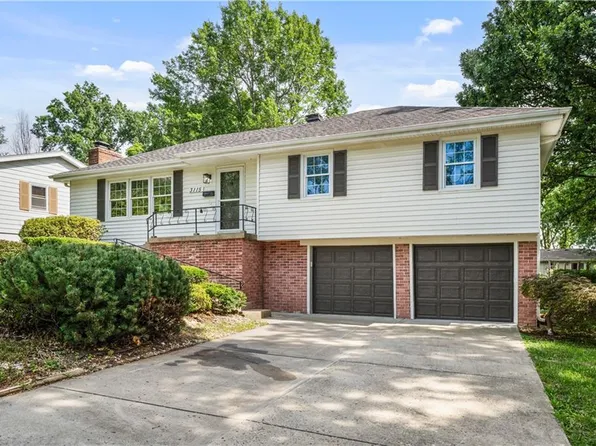 3115 NE 67th St, Kansas City, MO 64119