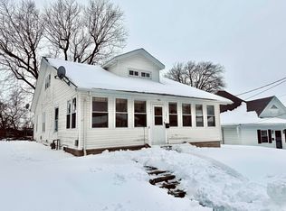 305 Walker St, Loogootee, IN 47553