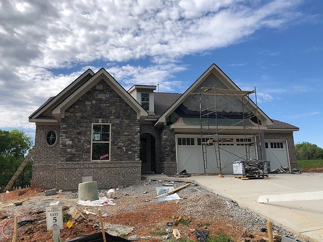 Barberry lot 5 under const.