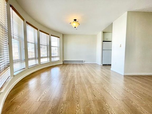 5th image of 405 12th Ave APT 205