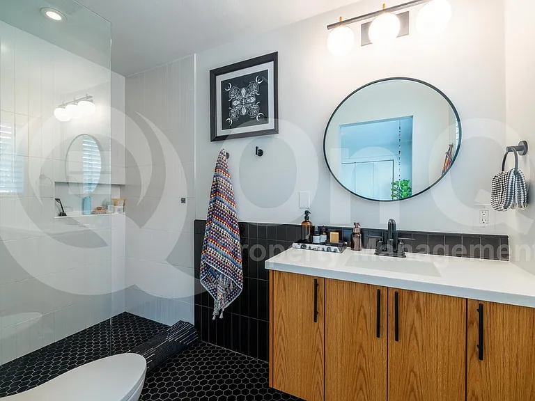 5504 Northdale Dr — Photo 10