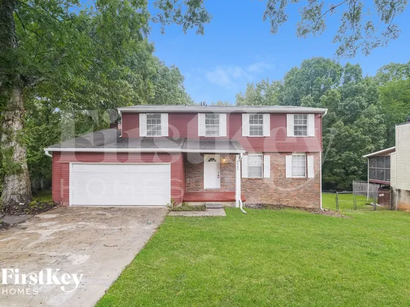 3045 Forestside Ln, Atlanta, GA 30349