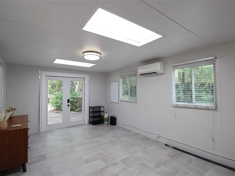 3745 SW 6th Pl — Photo 28